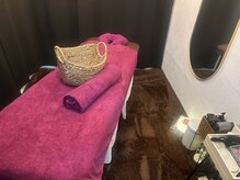 ハピネ(happine..)の雰囲気(カーテンで仕切られた個室空間でゆったりと過ごして頂けます♪)