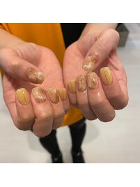 イエローカフェラテネイル