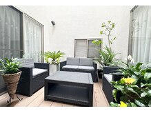 ツキ(TUKI+)/人目を気にする事なく寛げる中庭