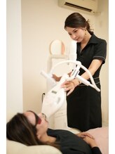 ホワイトニングショップ 甲子園店/照射中は携帯もOK！