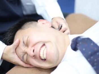 スワルラボ 肥後橋院(SUWARUラボ)の写真/【ごりらヘッドスパ★30分¥1980】痛気持ちいいがクセになる！肩こり首こりも同時にほぐす整体マッサージ♪