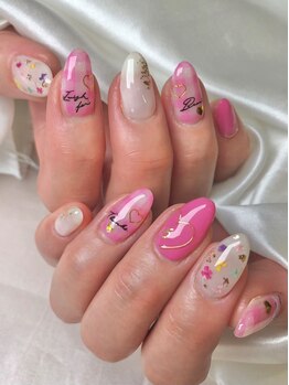 ナナズネイル(NANA'sNail ～Fuusy Beauty～)の写真/【春の定額制デザイン6,999円】人気急上昇◎上品な大人デザインからキラキラパーツまで持ち込みもOK◎