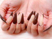 ルアナ(Luana.)/シンプルブラウンネイル