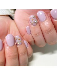 ワンポイントビジューネイル