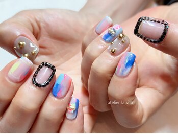 アトリエ ラビータ(atelier la vita)/くりぬきクリア