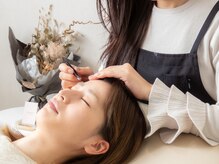 【アイブロウサロン/眉毛専門店】眉毛のおねえさん 岡山駅西口店【4月OPEN(予定)】の雰囲気(カウンセリングでお客様の“隠れた魅力”を感じとります!)
