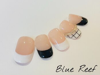 ネイルアンドまつげエクステ ブルーリーフ 四谷三丁目店(Blue Reef)/シンプルフレンチのリングネイル