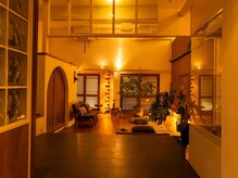 サワン 大阪(SAWAN)の雰囲気（一歩足を踏み入れると...◆緑が囲む、開放的なプライベート空間）
