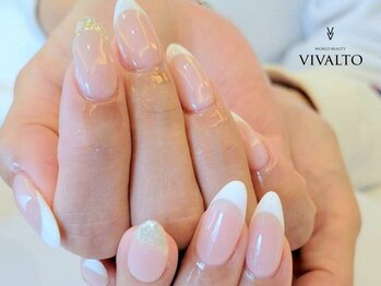ワールド ビューティ ヴィヴァルト 宝塚店(WORLD BEAUTY VIVALTO)/シンプルフレンチネイル