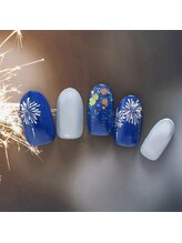 ラ カゼッタ(La casetta)/手描き花火ネイル