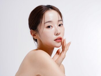 グラツィア(Grazia)の写真/瞬間小顔♪憧れのフェイスライン【高濃度ヒト幹細胞×エクソソーム導入】贅沢ハンドマッサージ付[池袋駅]