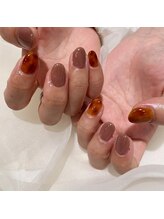 ヴィヴィアンビューティ ネイルアンドアイ Viviean Beauty Nail & Eye/べっ甲ネイル