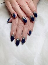 ラグネル(Luxnal)/ネイビーキラキラネイル