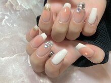 ノヴァ(Nova)/チーク×フレンチ