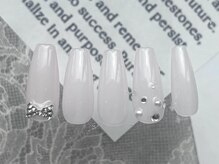 アイネイルズ 恵比寿店(I nails)/ホワイトビジュー