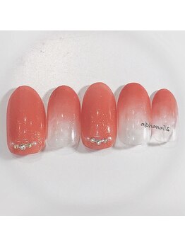 アルファ ネイルズ(ALPHA NAILS)/