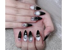 メオネイル(MEO NAIL)/ブラックシルバーのクールグラデ