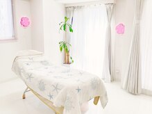 アイラッシュサロン フルール(eyelash salon FLEUR)の雰囲気（1室まるまるお一人で心地よい空間でお過ごしいただけます）