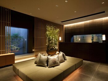 ペールノエル 富士宮店(PERENOEL)/高級感溢れる非日常的な空間