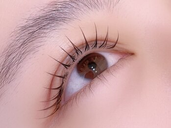 アオ(AO)の写真/【デザインにお悩みの方◆自信を持てる魅力的なお目元に】自まつ毛を最大限長く綺麗に魅せ理想のお目元に♪