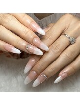 リサ(Risa)/長さ出しネイルデザイン