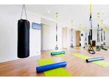 コンディショニングジム ネストの雰囲気（ニーズに合わせたトレーニングができる設備が整っています）