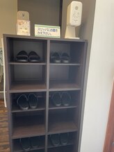 サロンドダブリュ 横浜店(salon de W)/11.スリッパにお願いします