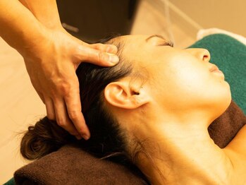 メロウタイム(Mellow time)の写真/【首肩コリ・眠りが浅い…】頭のコリもほぐすのでリフトアップ・小顔効果◎セットメニューで疲れを改善！