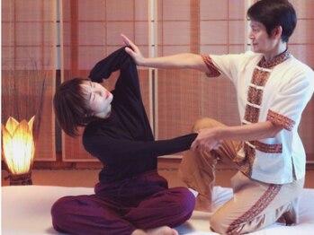 くすの木タイ古式サロン アンド スクール/深い呼吸ができる体へ