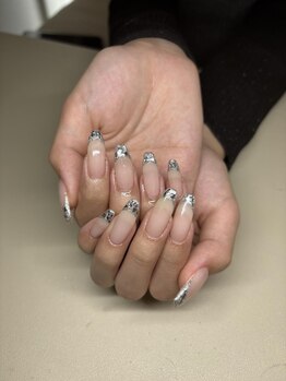 レイネ(Reine)/ガラスフレンチネイル