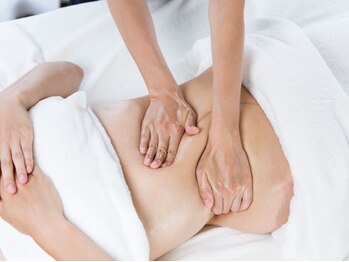 グラツィア(Grazia)の写真/ウエスト集中シェイプ【脂肪撃退ハイボルテージ◇エクソソーム痩身60分】結果特化の分解・燃焼[池袋駅]