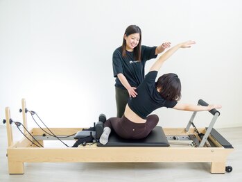 フィットプレイス 浦安店(FITPLACE)の写真/【首・肩のつらさ改善◎】2026年こそ痛みとおさらば！ピラティスで根本から整える健やかな身体作りを♪