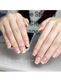 【フレンチネイル】