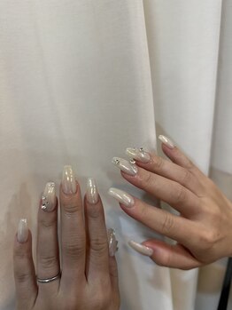 ロミー(Rommy)/ホワイトパウダーネイル