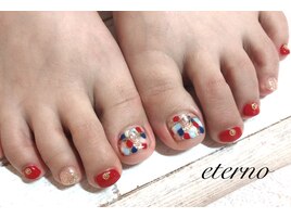 ポップで可愛いフットネイル