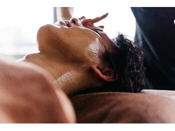 ワイズメン 新宿店(Y's Men)/化粧品も最高級のものを使用