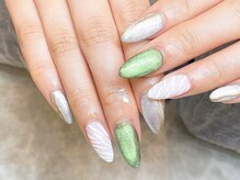 ワンハンドレッドプラス(100+)/ゼブラネイル