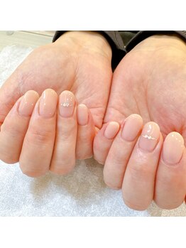 フチュール(futur)/オフィスネイルに華奢リング☆