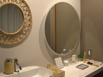 ココネル 横須賀中央本店(CoconeRu.)の写真/【至高の研磨】洗練された癒しの中で、肌の深層から輝きを放つ。リフトアップで透き通るような真珠肌へ。