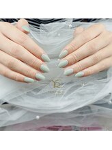 ユリナリタ(YuRi Narita)/