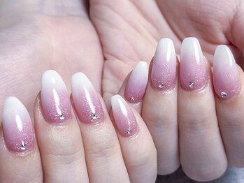 瑠璃(RURI)の写真/取れやすい/浮きやすい方も◎徹底した甘皮ケアで,長く楽しめる♪【ハンドワンカラー,グラデーション¥6600】