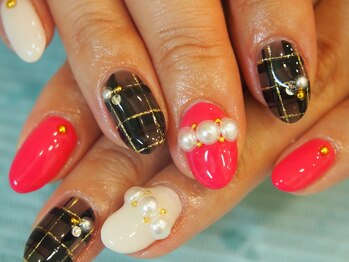 アールローズ(R-rose)/シースルーチェックネイル