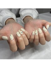 ミントリーフ バイ リート(Mint leaf by Reat)/カラフルビジュー