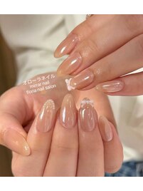 大人シンプル上品オーロラネイル