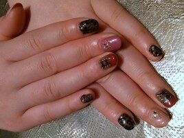 お花と編み上げシースルーネイル