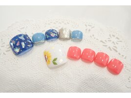 フットネイルデザイン