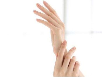 ヴィーナ(VENA)の写真/美しい指先は丁寧なケアから！こだわりのハンドケアで、深爪・乾燥などのお悩みもトータルケア♪