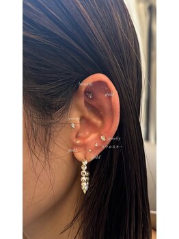 エナ バイ アオヒゲ(ena by AOHIGE)/耳ツボジュエリー