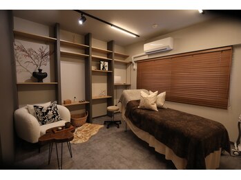 トゥインクル(TwinQle)の写真/【本町・淀屋橋】完全個室の隠れ家サロン♪人目を気にせず自分だけの贅沢な癒し時間を…