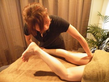 シシラ(shishira)/【足のマッサージ編】